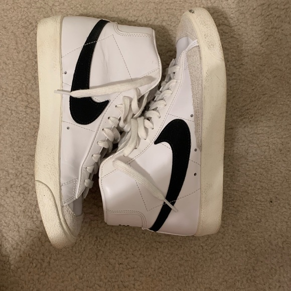Nike Blazers - Picture 1 of 5